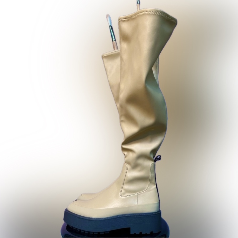 Camel color Franco Sarto women’s boots, NWOT